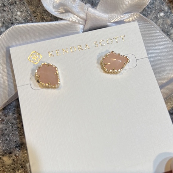 Kendra Scott Tess Stud Earrings-Rose Quartz - Picture 2 of 6